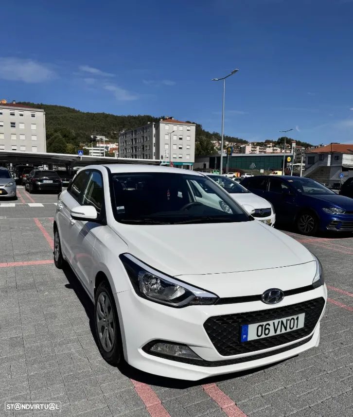 Hyundai i20 / 1.1 CRDi Access Plus - 2