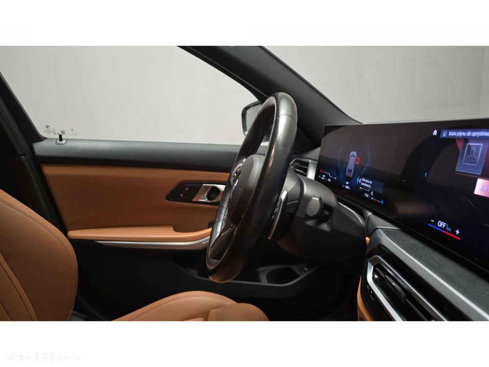 BMW Seria 3 320d xDrive M Sport - 27