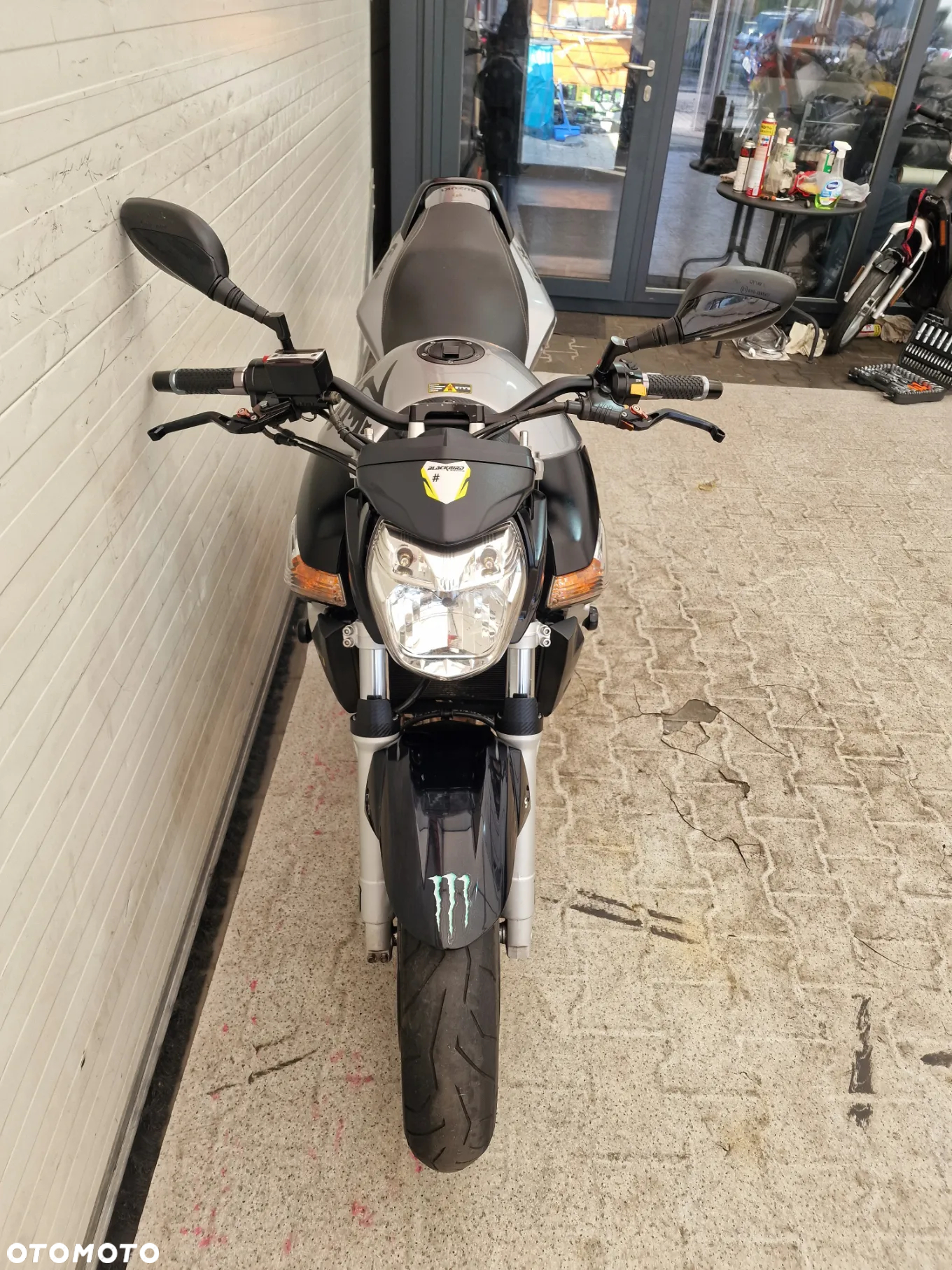 Suzuki GSR - 15