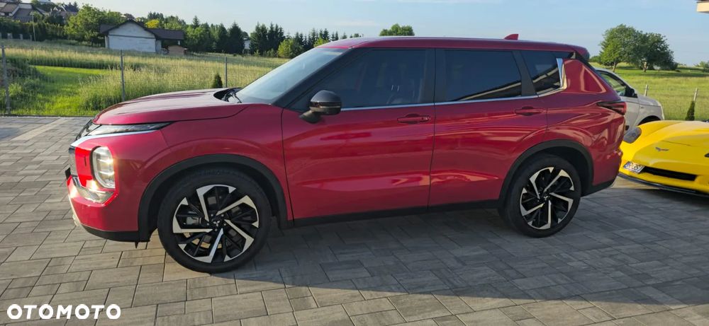 Mitsubishi Outlander - 14