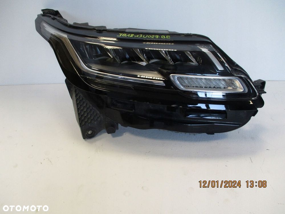Lampa PRAWA FULL LED RANGE ROVER VELAR J8A2-13W029-BE - 1