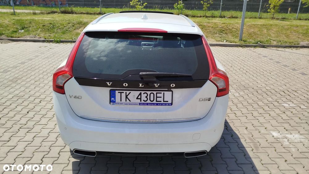 Volvo V60 D5 Geartronic Summum - 6