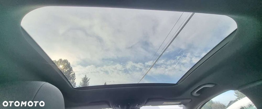 Mercedes-Benz GLA - 18