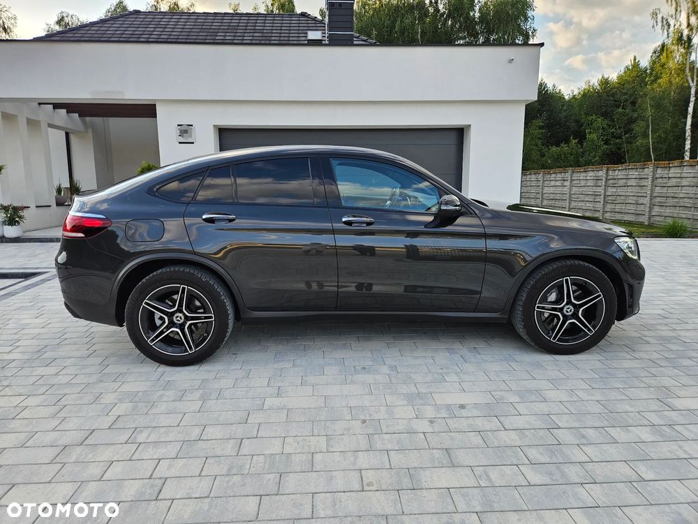 Mercedes-Benz GLC 220 d 4Matic 9G-TRONIC AMG Line Plus - 11