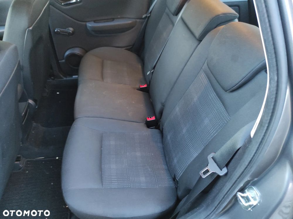 Mercedes-Benz Klasa A 160 BlueEFFICIENCY Special Edition - 25