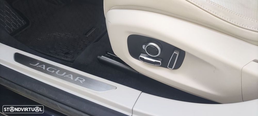 Jaguar I-Pace EV400 AWD R-DYNAMIC HSE - 13