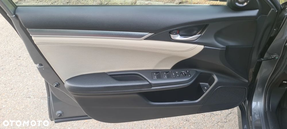 Honda Civic 1.5 i-VTEC Turbo CVT Sport Plus - 13