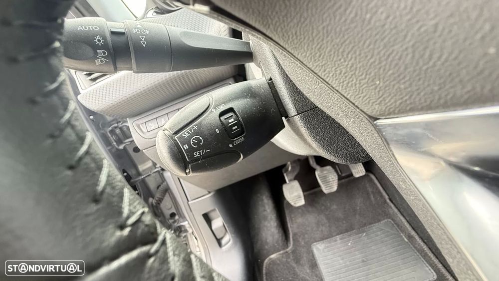 Peugeot 2008 1.2 PureTech Style - 25