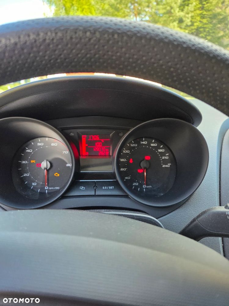 Seat Ibiza 1.4 16V Reference - 8