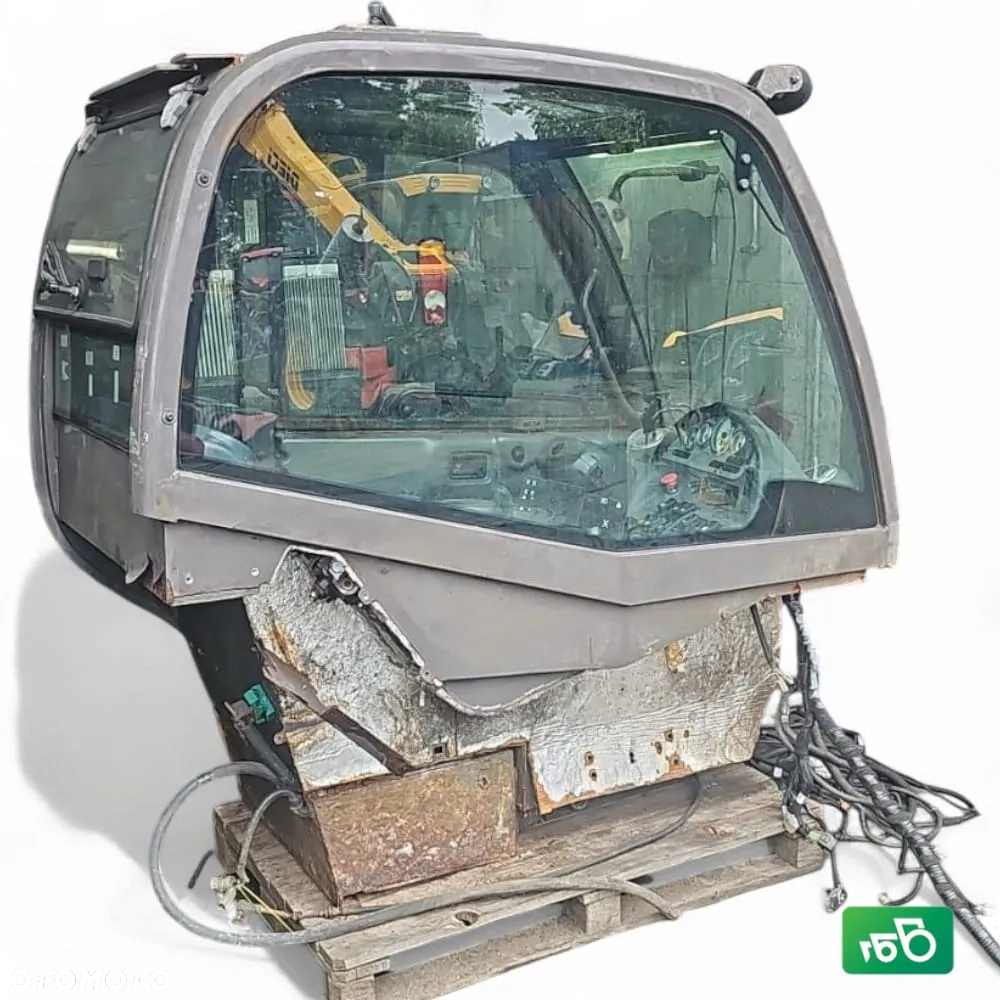 Kabina Manitou MLT 629 Compact - 9