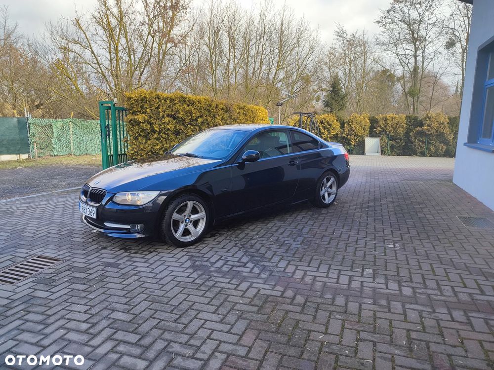 BMW Seria 3 320i M Sport Edition - 10