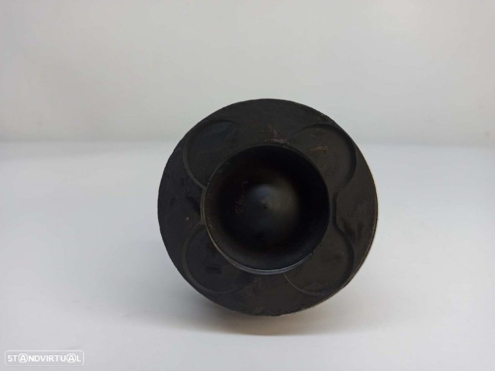 BIELA BMW X3 (E83) 2.0D - 5