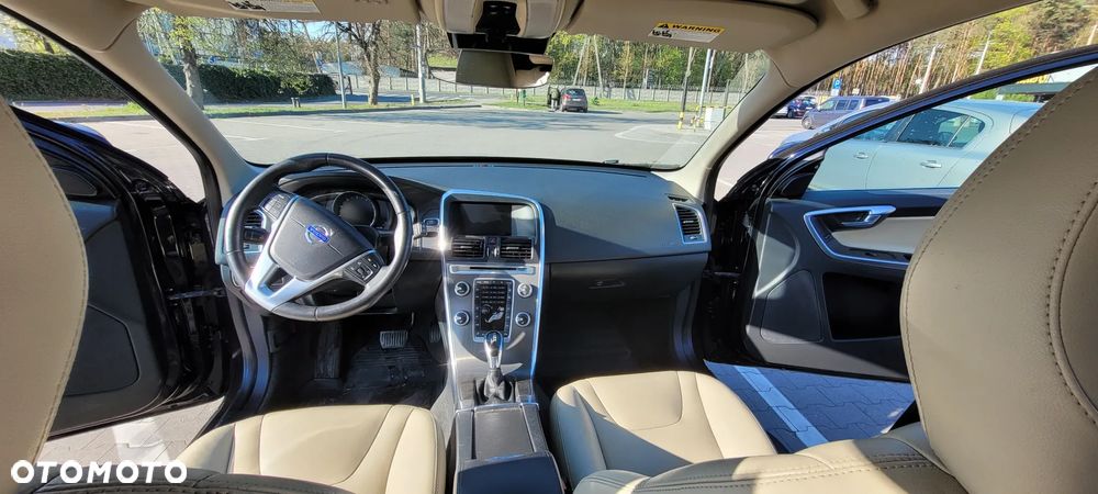 Volvo XC 60 T5 Drive-E Ocean Race - 15