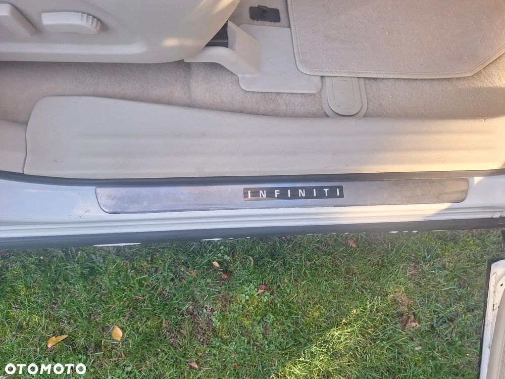 Infiniti QX60 - 10