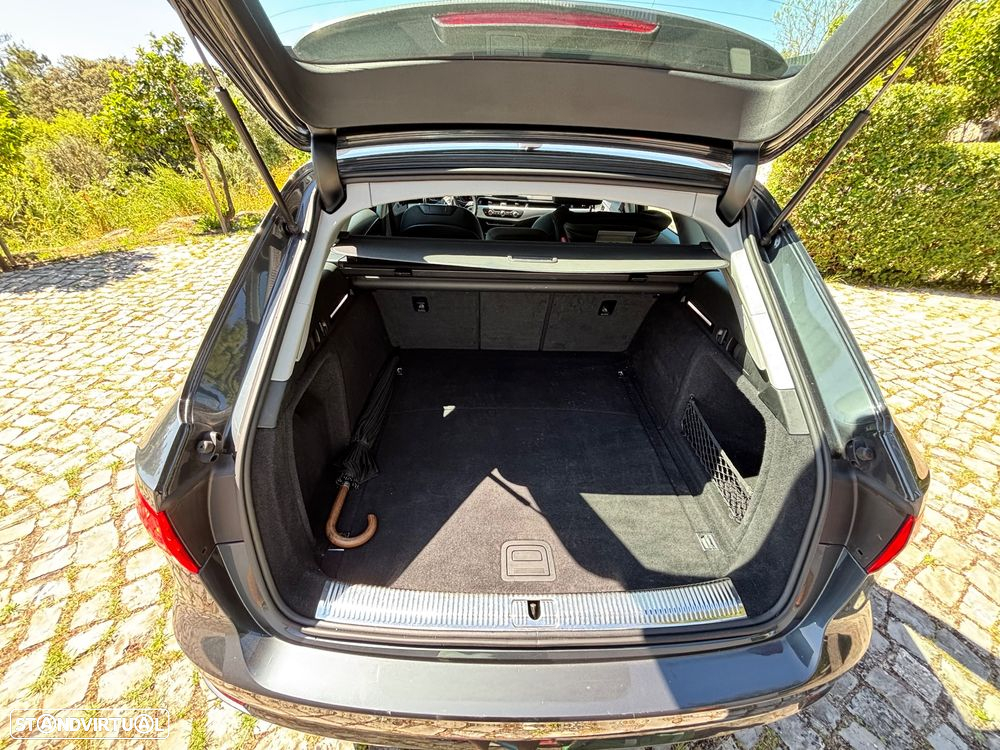 Audi A4 Avant 2.0 TDI Business Line - 29