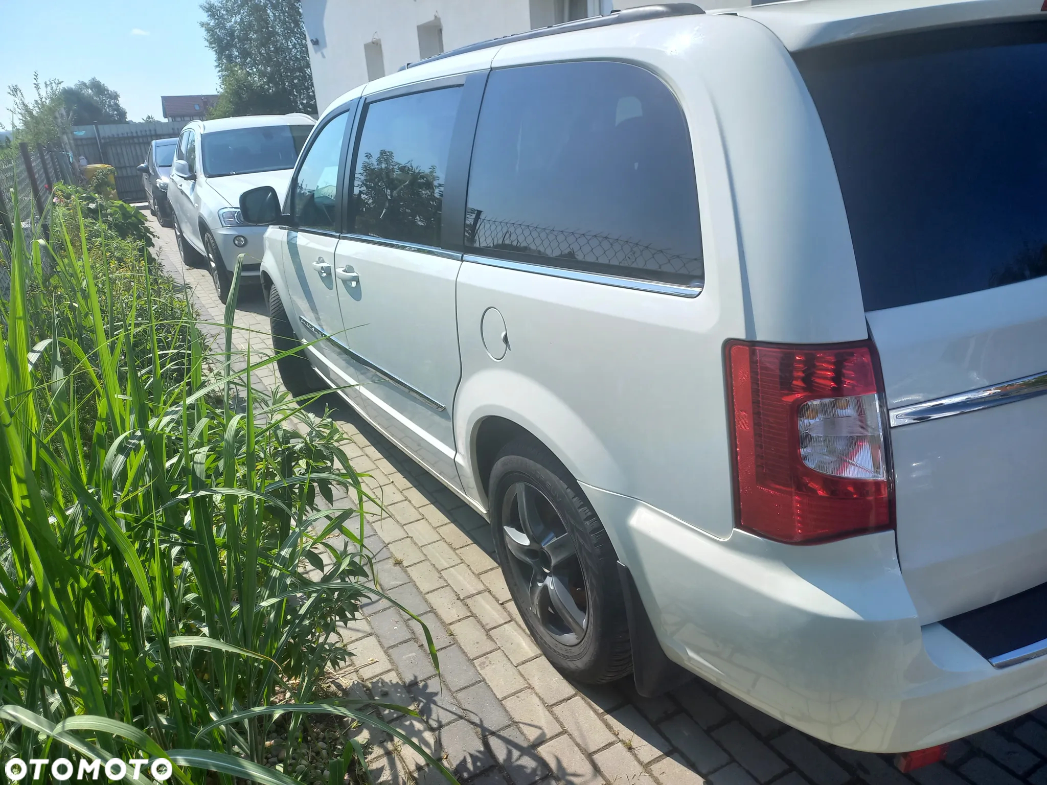 Chrysler Town & Country 3.6 Limited - 6