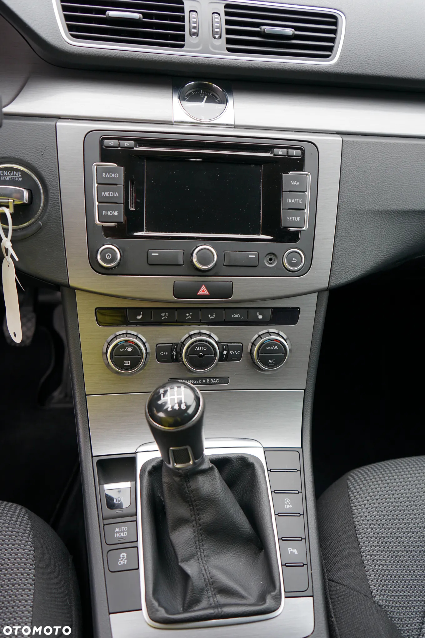 Volkswagen Passat 1.4 TSI BMT Comfortline - 10