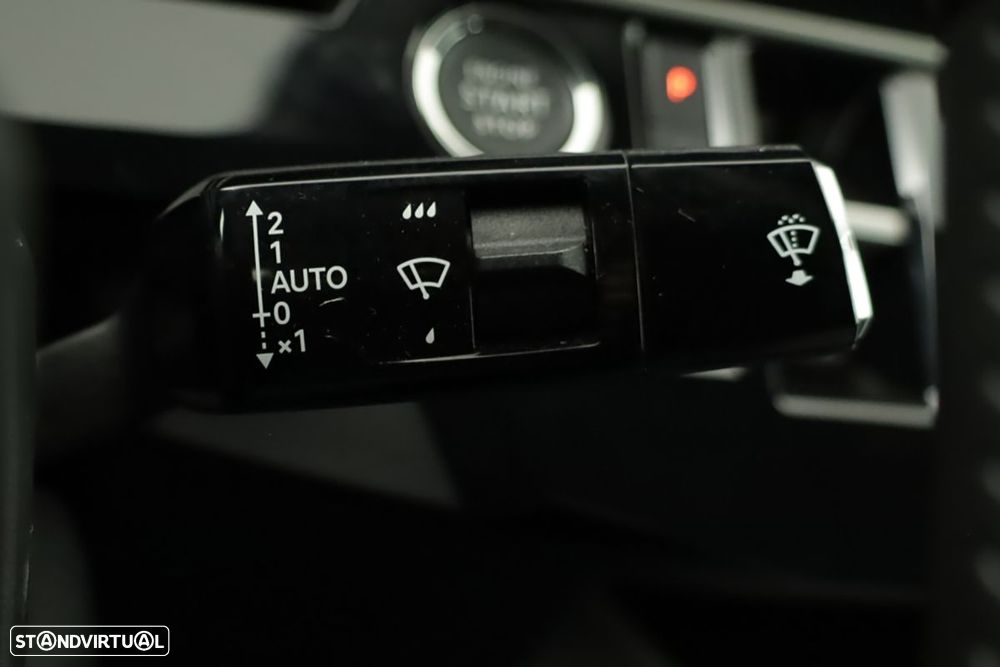Peugeot 3008 1.2 Hybrid Allure e-DCS6 - 16