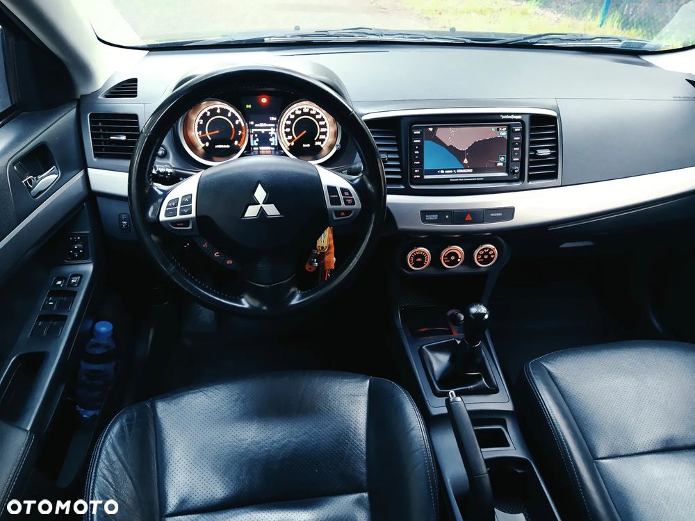 Mitsubishi Lancer 1.6 Intense - 6