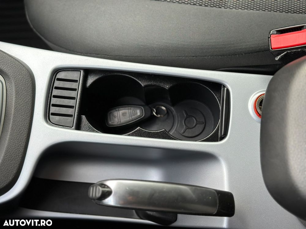 Ford Kuga 2.0 TDCi Trend - 11