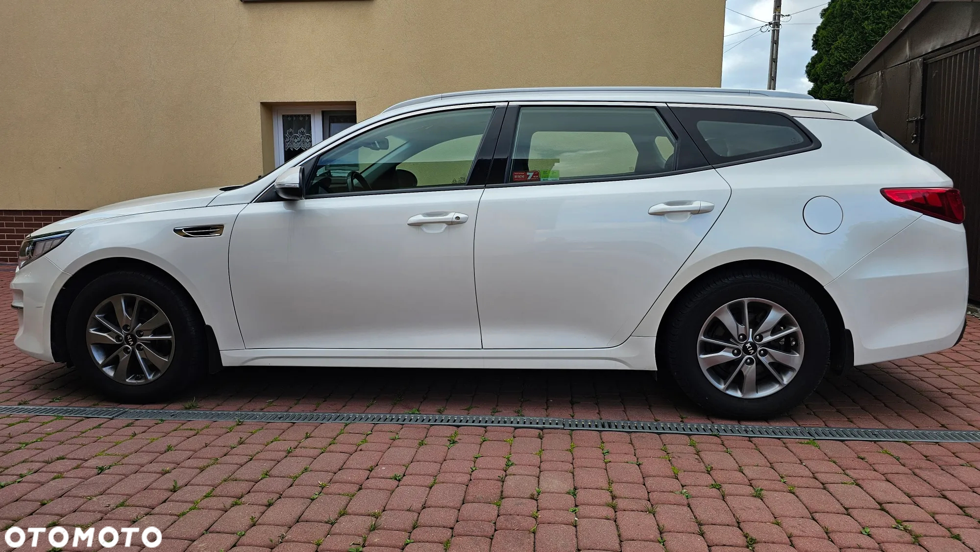 Kia Optima 1.7 CRDI L DCT - 17