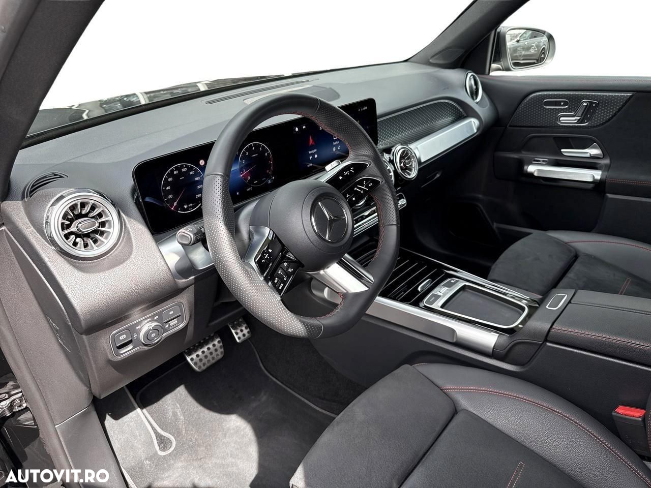 Mercedes-Benz GLB - 7