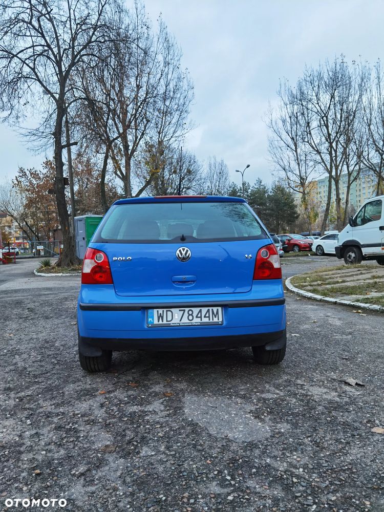 Volkswagen Polo 1.4 16V Trendline - 4