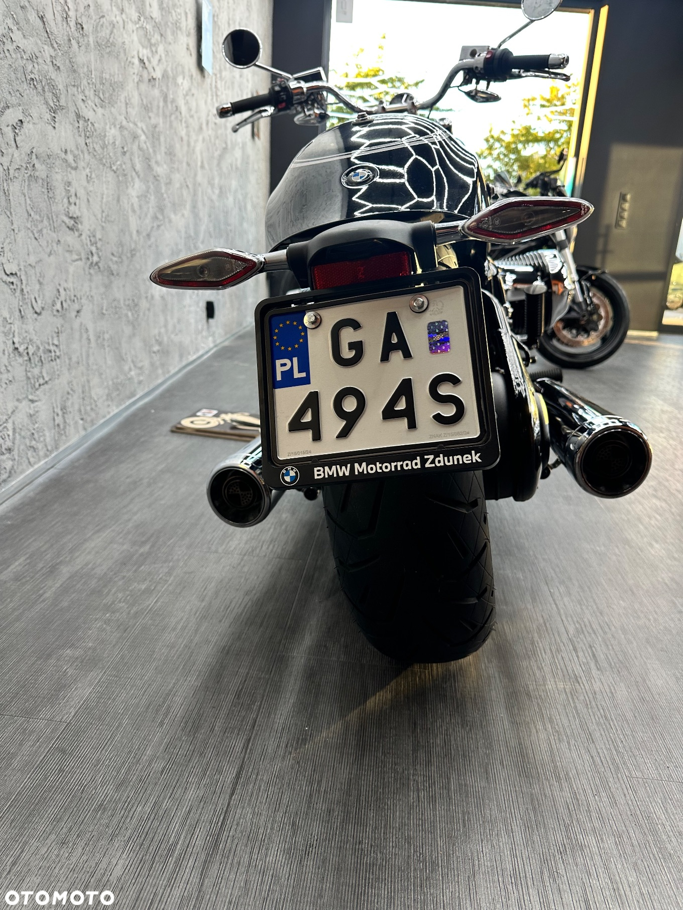 BMW R - 12