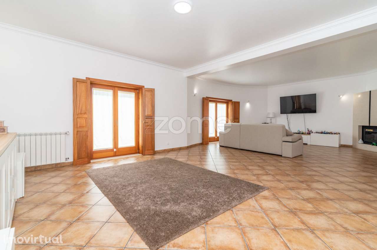 Moradia T5 isolada | 420 m² | Terreno 2380 m² | Cernache - Grande imagem: 4/23