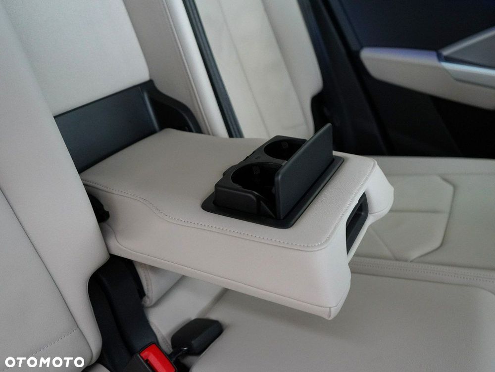 Audi Q3 Sportback - 32