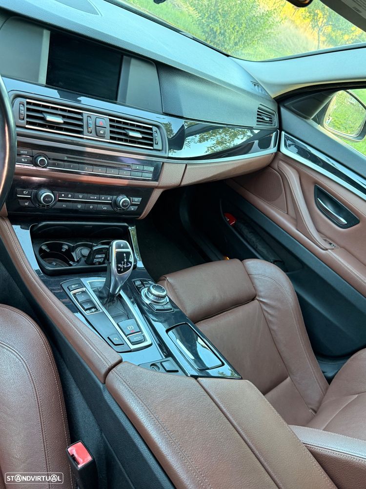 BMW 520 d Line Luxury Auto - 16