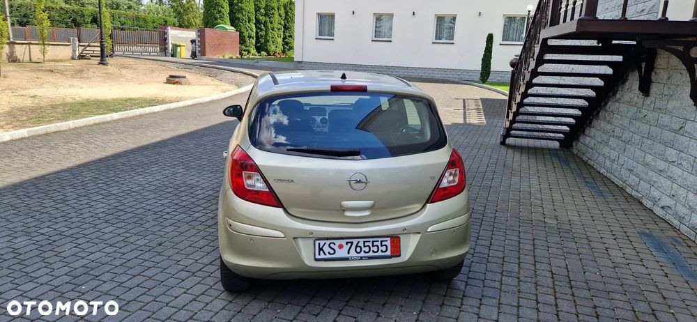 Opel Corsa 1.2 16V Cosmo - 21