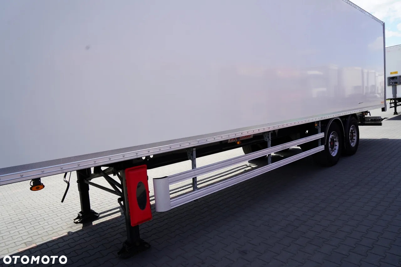 Fruehauf KONTENER / KOFFER / 2 OSIE / SAF / 2021 ROK / BARDZO MOCNA PODŁOGA: SZYNA-DESKA / ROLETA - 10