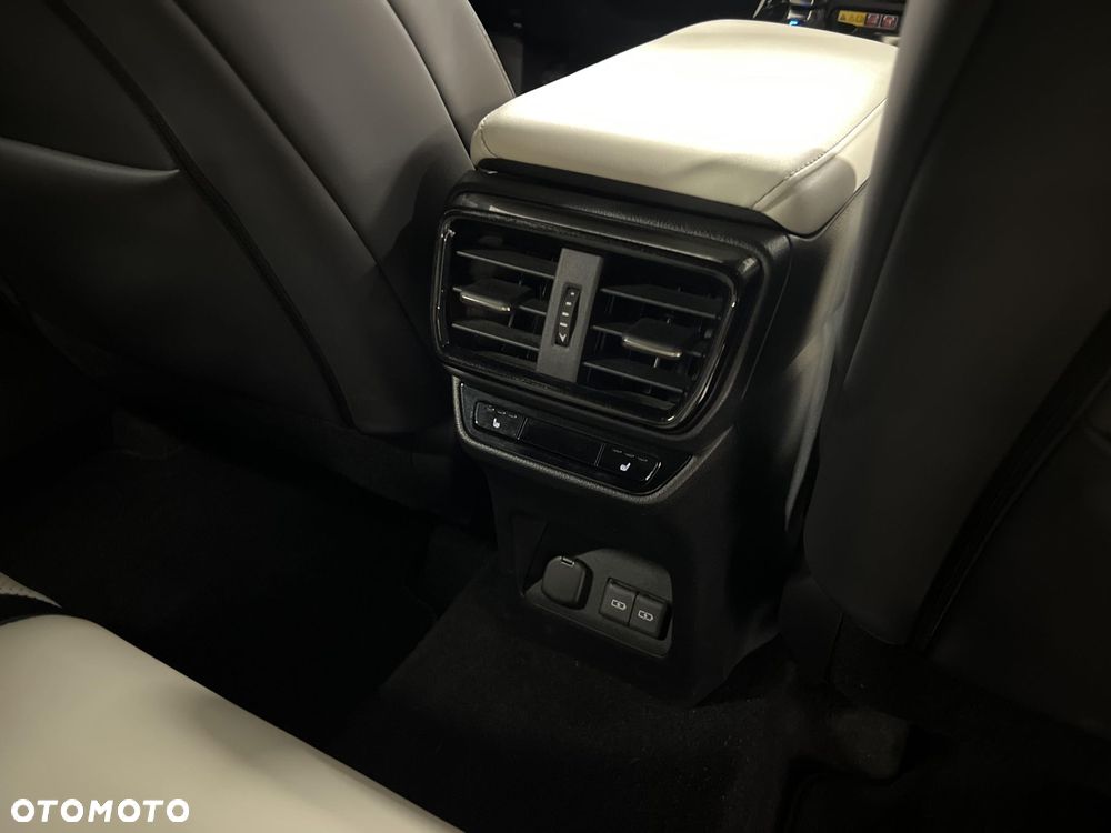 Lexus NX 350h F Sport AWD - 12