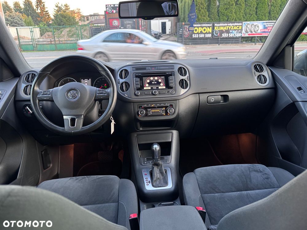 Volkswagen Tiguan 2.0 TDI DPF 4Motion BlueMotion Technology DSG Sport & Style - 30