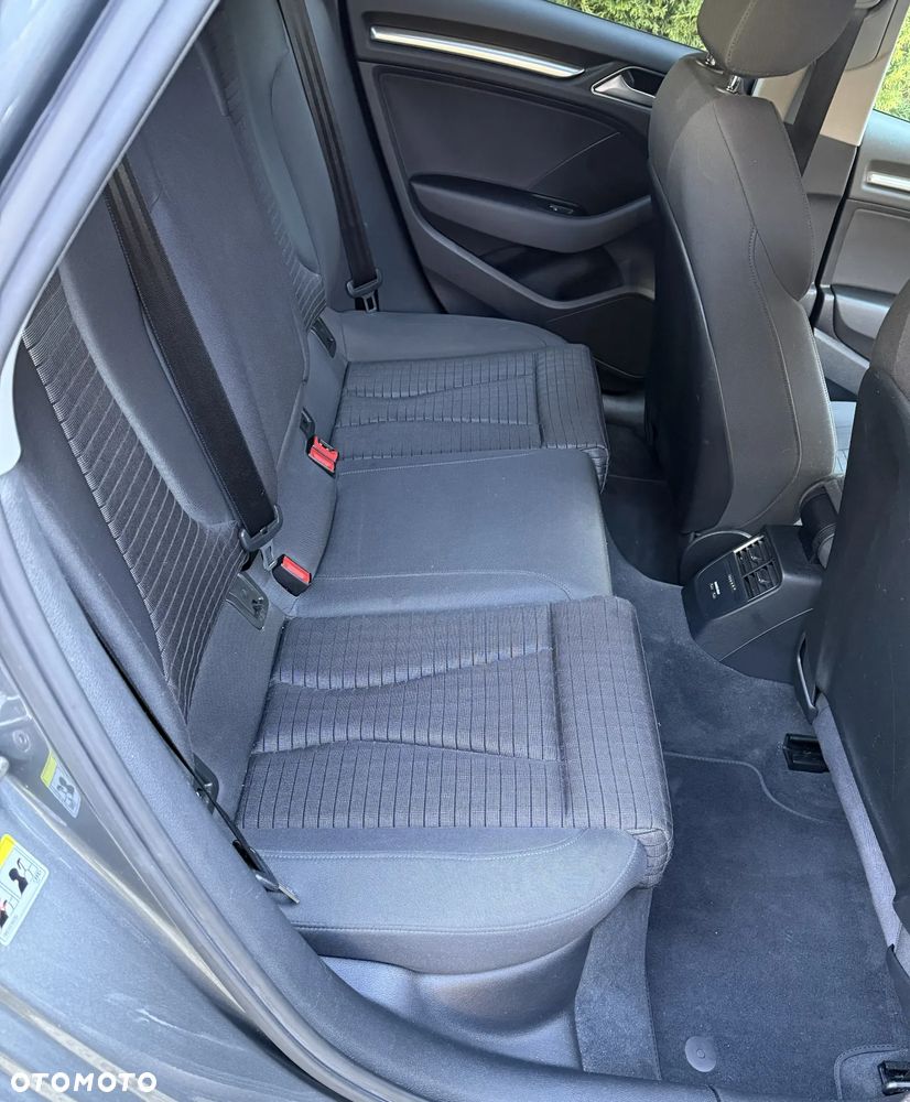 Audi A3 Limousine 35 TFSI Sport S tronic - 14