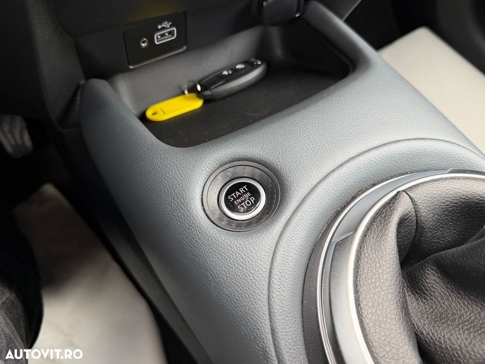 Nissan Juke 1.0 DIG-T Tekna - 19