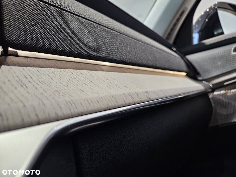 Volvo XC 90 - 25