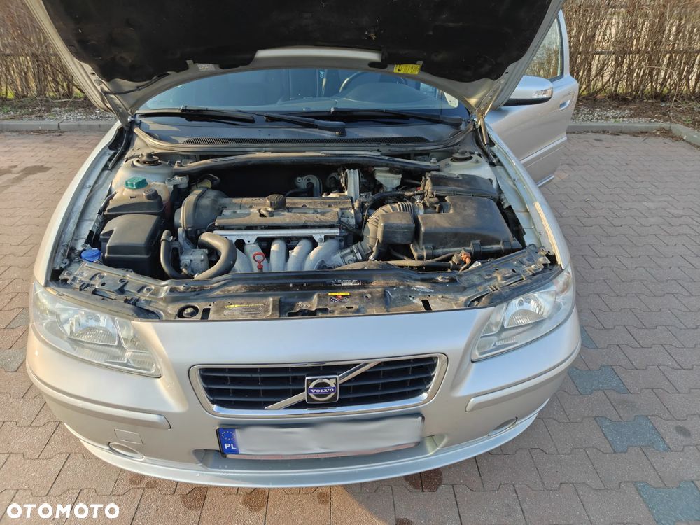 Volvo S60 2.4 - 9