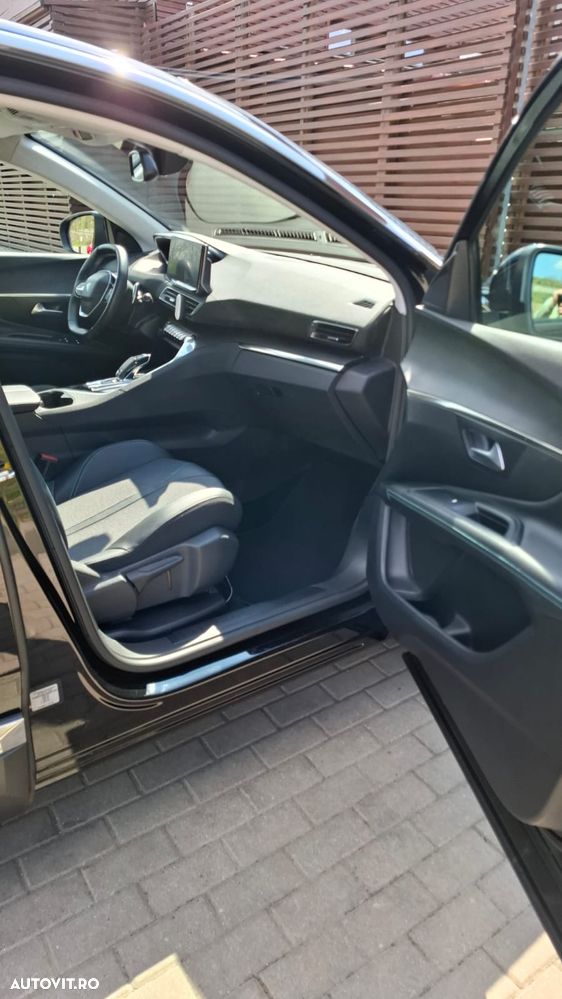 Peugeot 3008 PureTech 130 Stop & Start GPF EAT8 Allure Business-Paket - 11