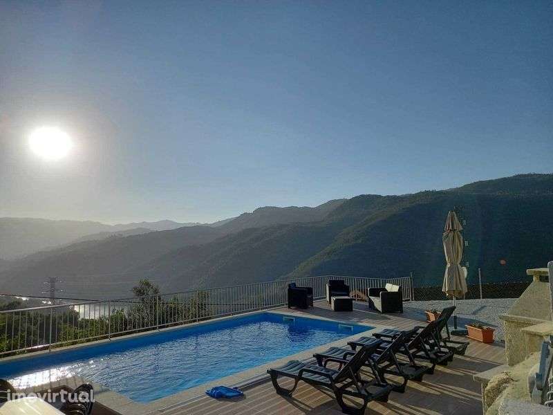 Arrenda-se Casa mobilada de novembro 25 a março 26 - Grande imagem: 2/6