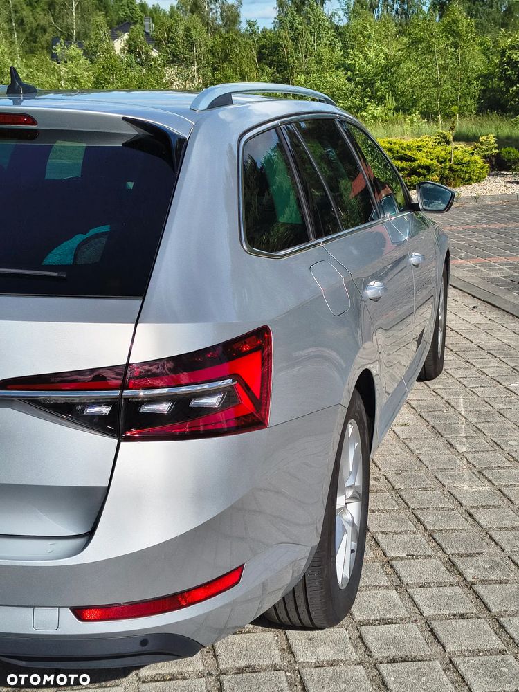 Skoda Superb 2.0 TDI DSG Premium Edition - 15