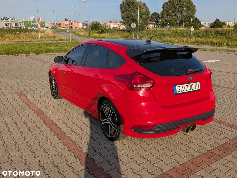 Ford Focus 2.0 EcoBoost ST mit Leder-Exclusiv-Paket - 4