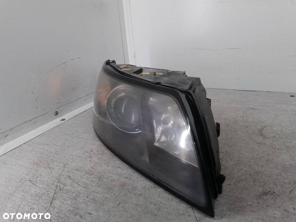 LAMPA PRZÓD PRAWA XENON VOLVO S40 II - 7