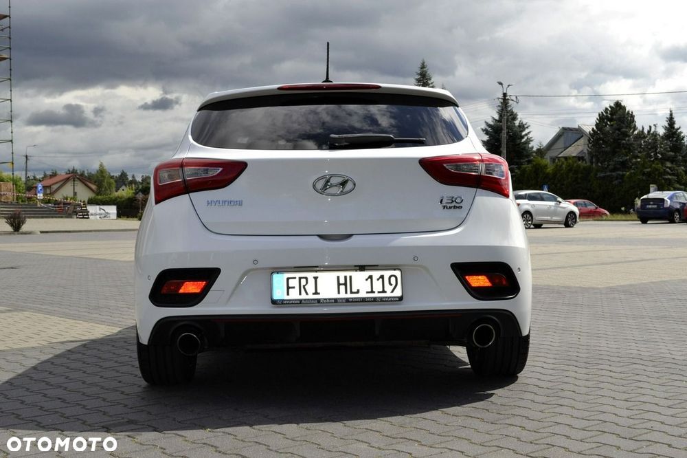 Hyundai i30 1.6 GDI Turbo Luxury - 10