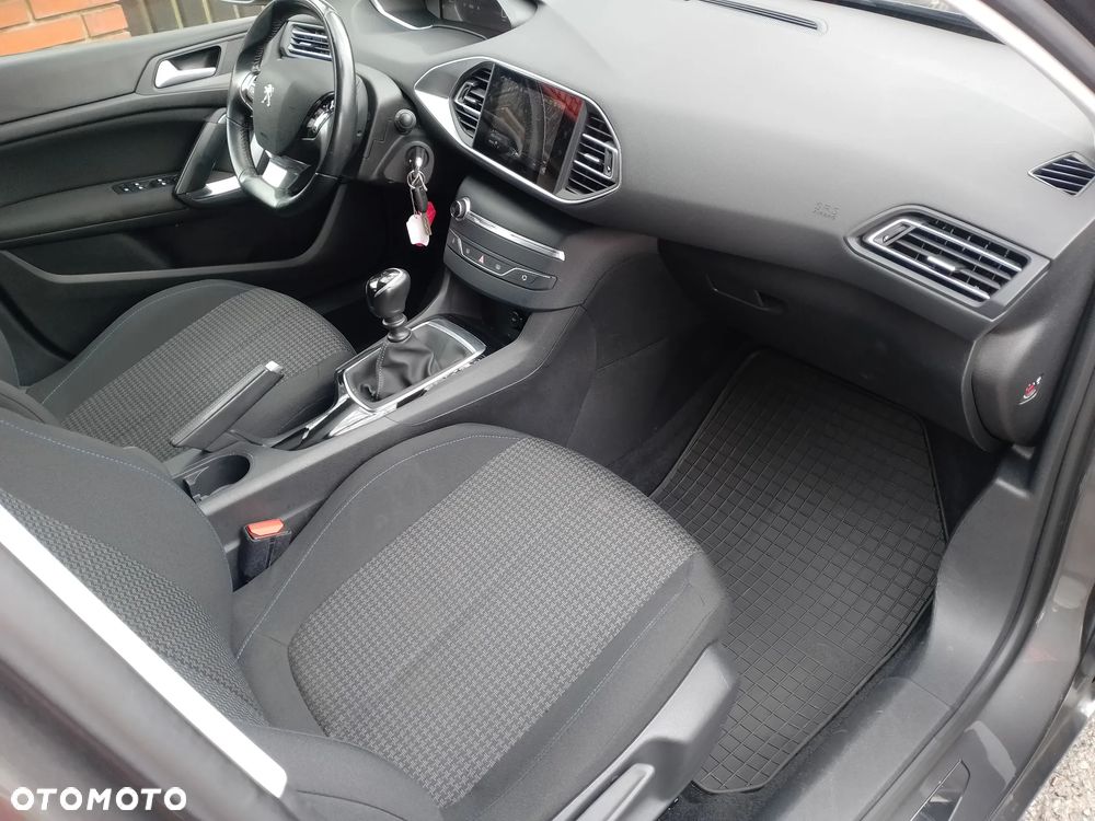 Peugeot 308 BlueHDi 100 Stop & Start Active Pack - 17