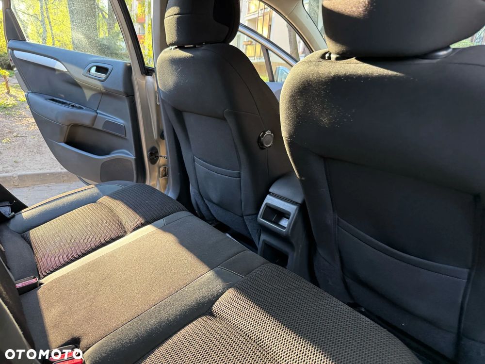 Citroën C4 1.6 HDi Seduction - 15