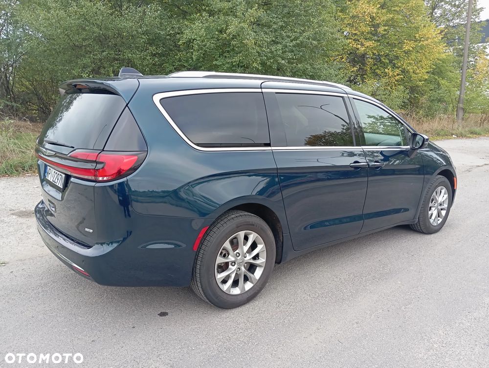 Chrysler Pacifica - 3
