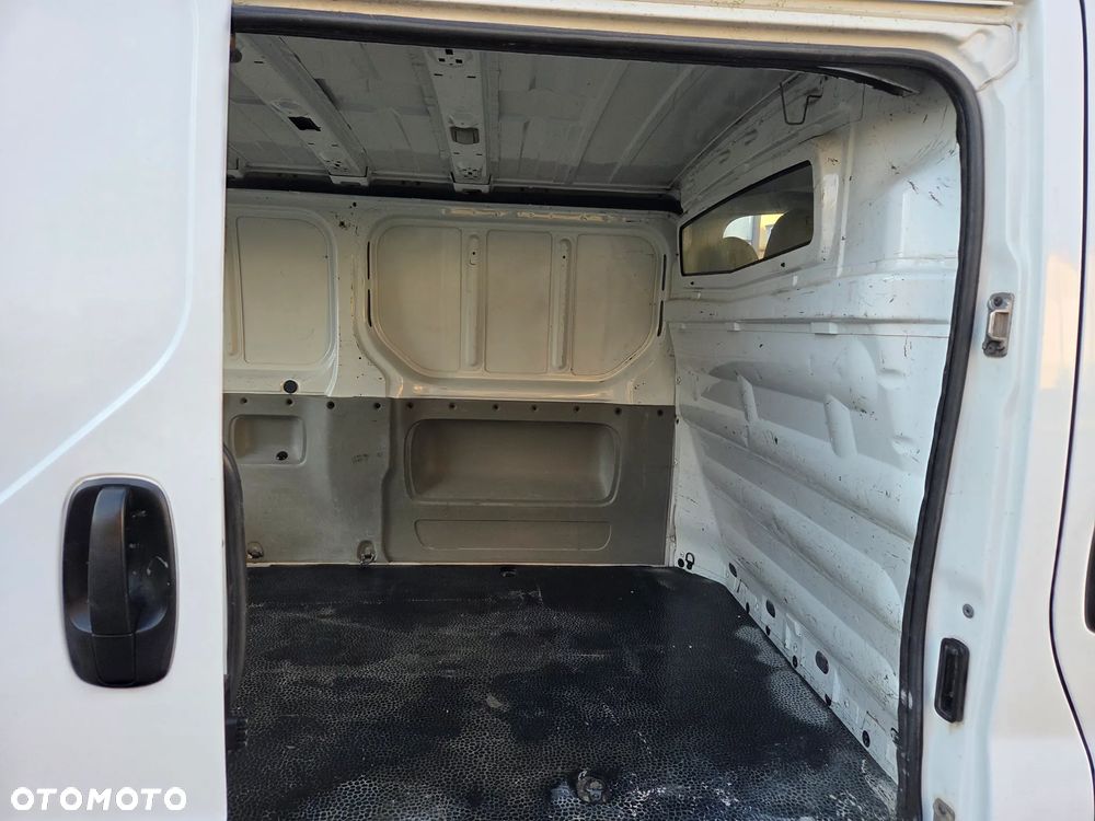 Renault Trafic - 20