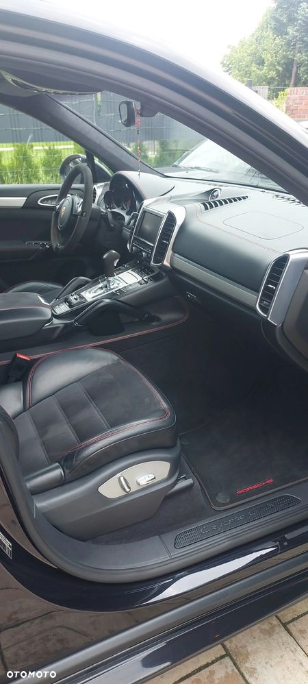 Porsche Cayenne - 18